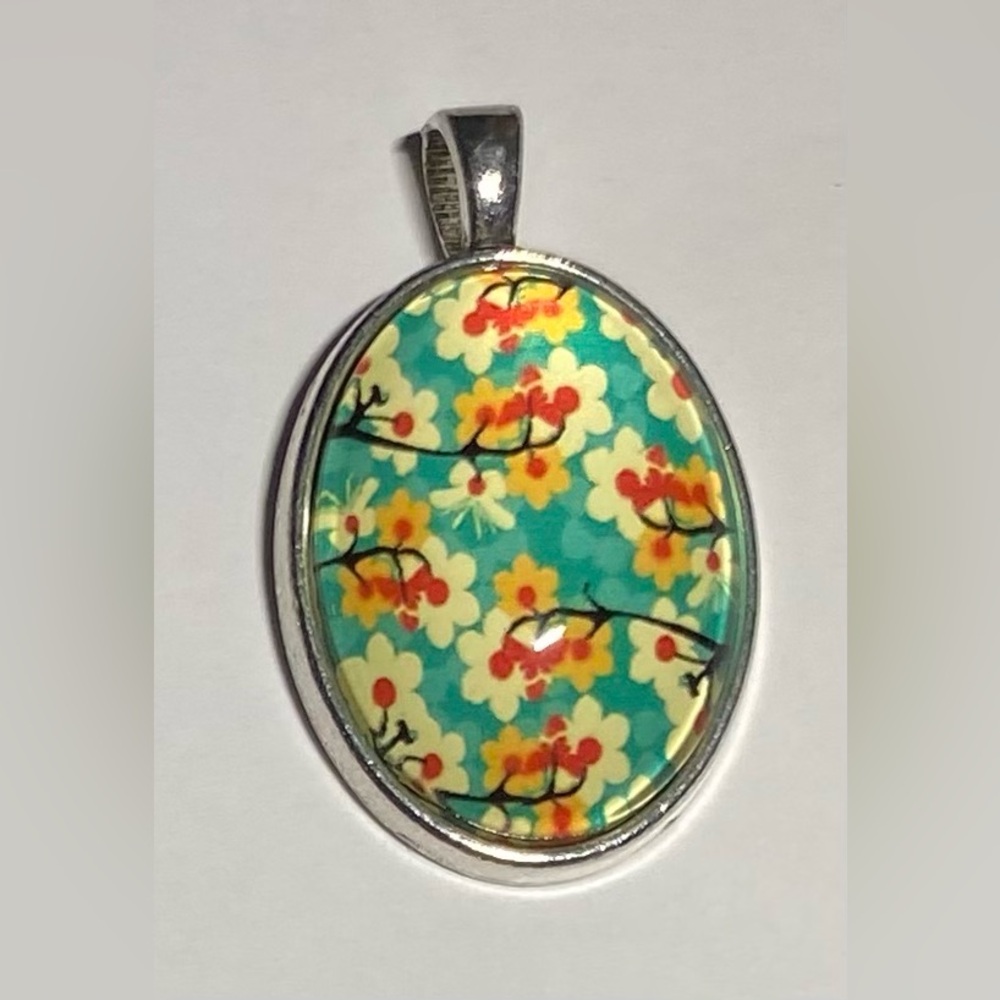 NEW  #7 Asian flowers pendant (chain not included)